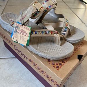 NWT sketchers sandals